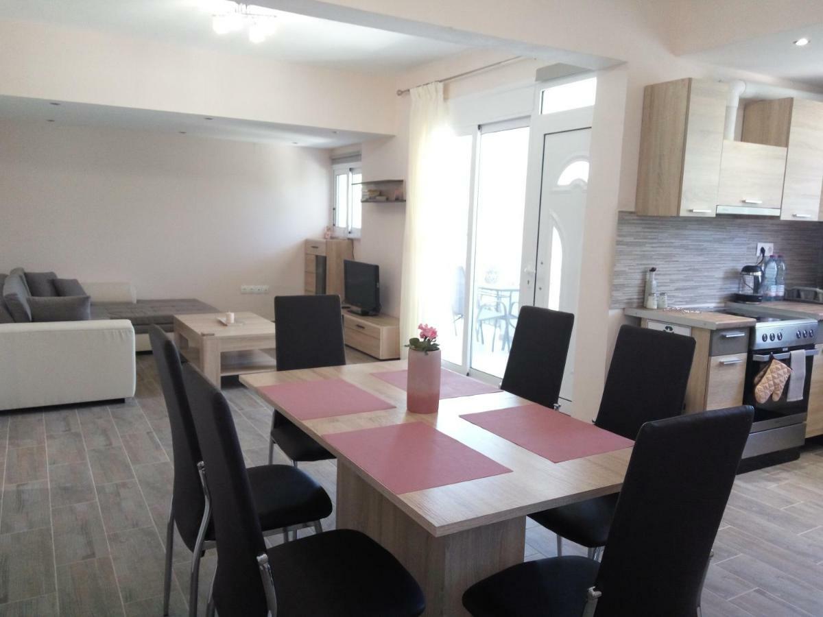 Helios & Elia Family Apartment Liapades Zewnętrze zdjęcie
